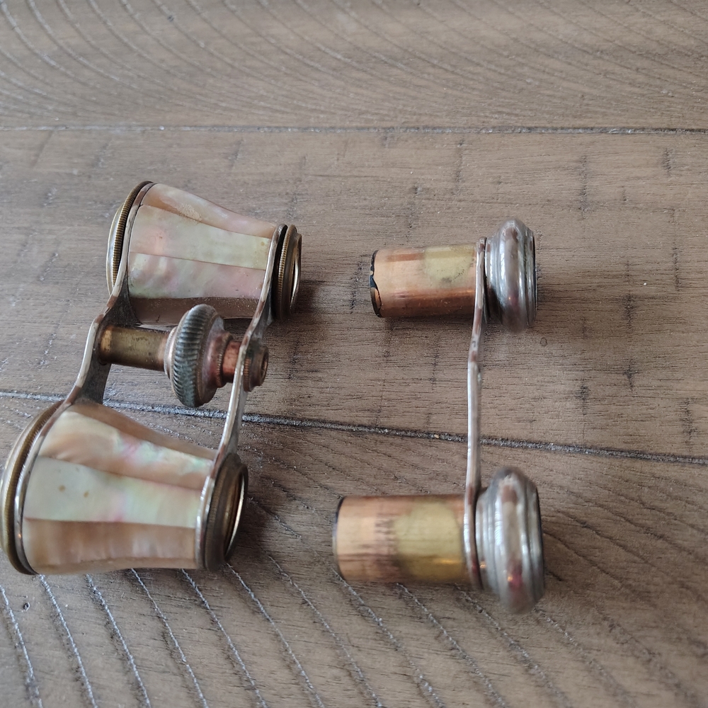 Vintage Opera Glasses with Mother of Pearl Accents - Picture 3 of 3